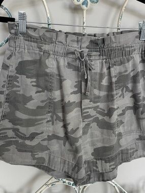Camouflage High Waist Shorts